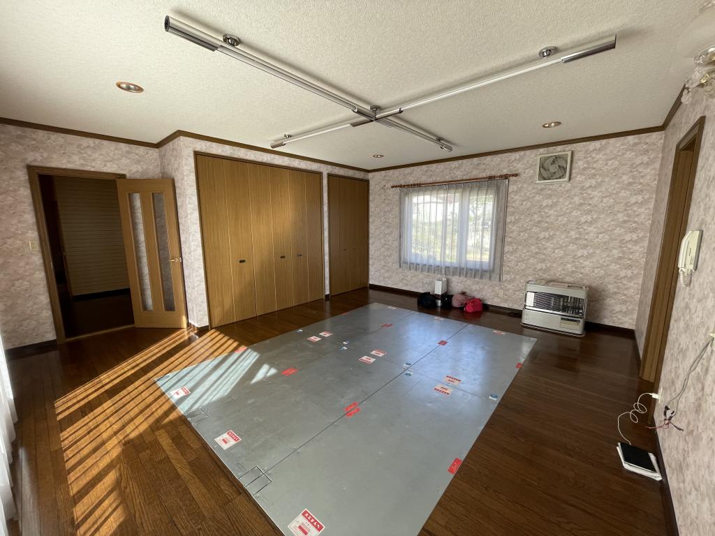 高栄西町７丁目９８番　戸建て 内観