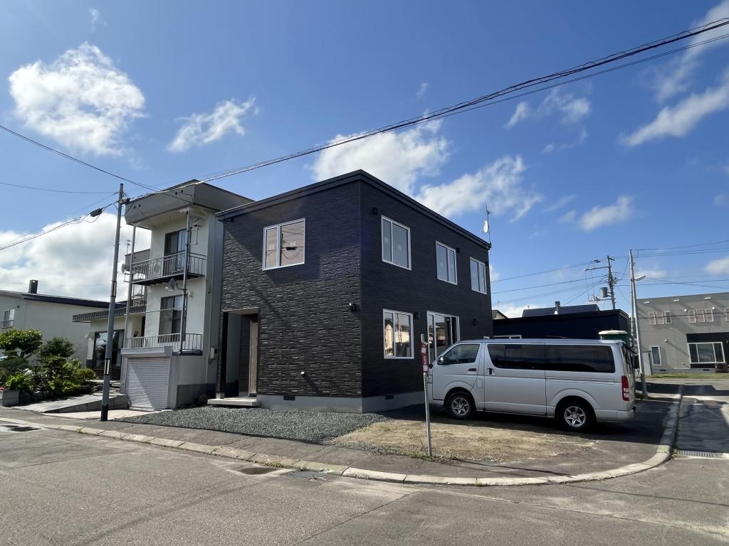 西富町３丁目１４８番６２　戸建て
