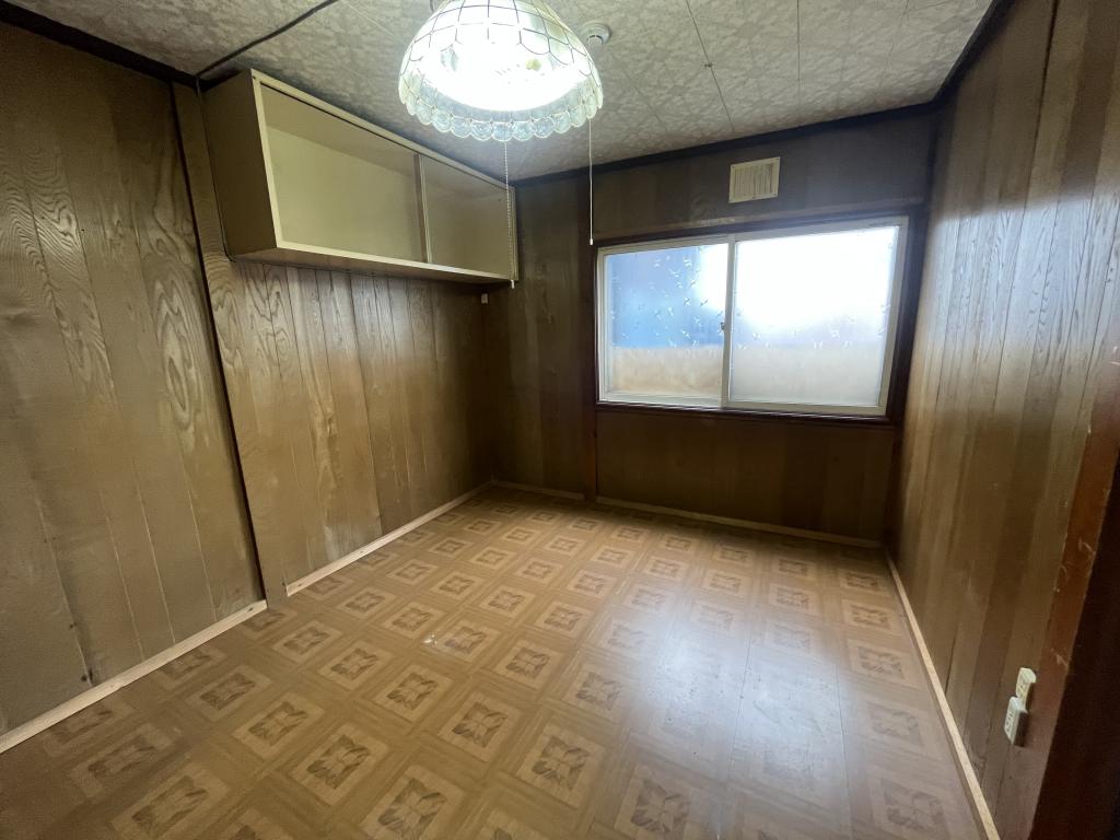 春光町３丁目２０番　戸建て 内観