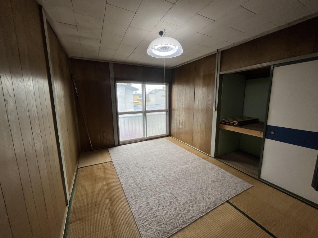 春光町３丁目２０番　戸建て 内観