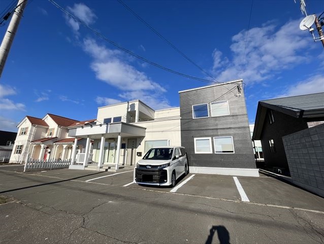 中央三輪３丁目５４８番　戸建て