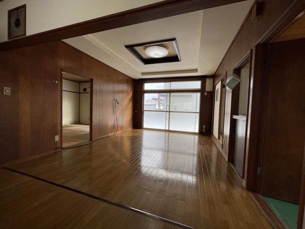 田端町１７番　戸建て 内観
