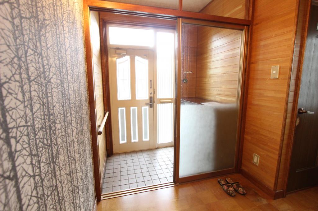 美山町南７丁目４番　戸建て 内観