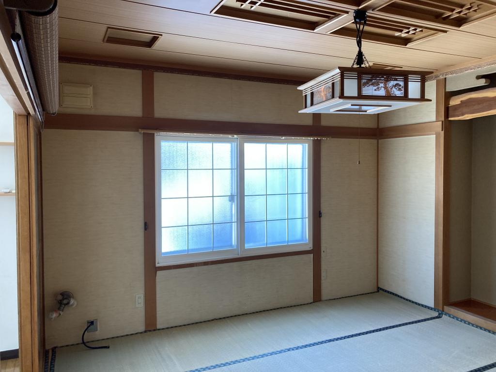 公園町１３番　戸建て 内観
