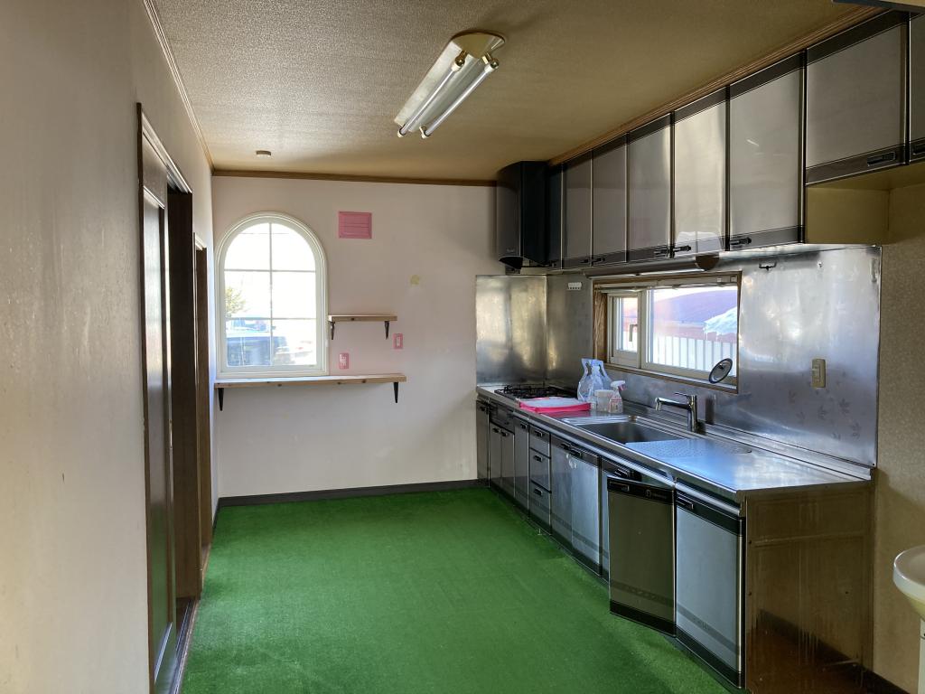 公園町１３番　戸建て 内観