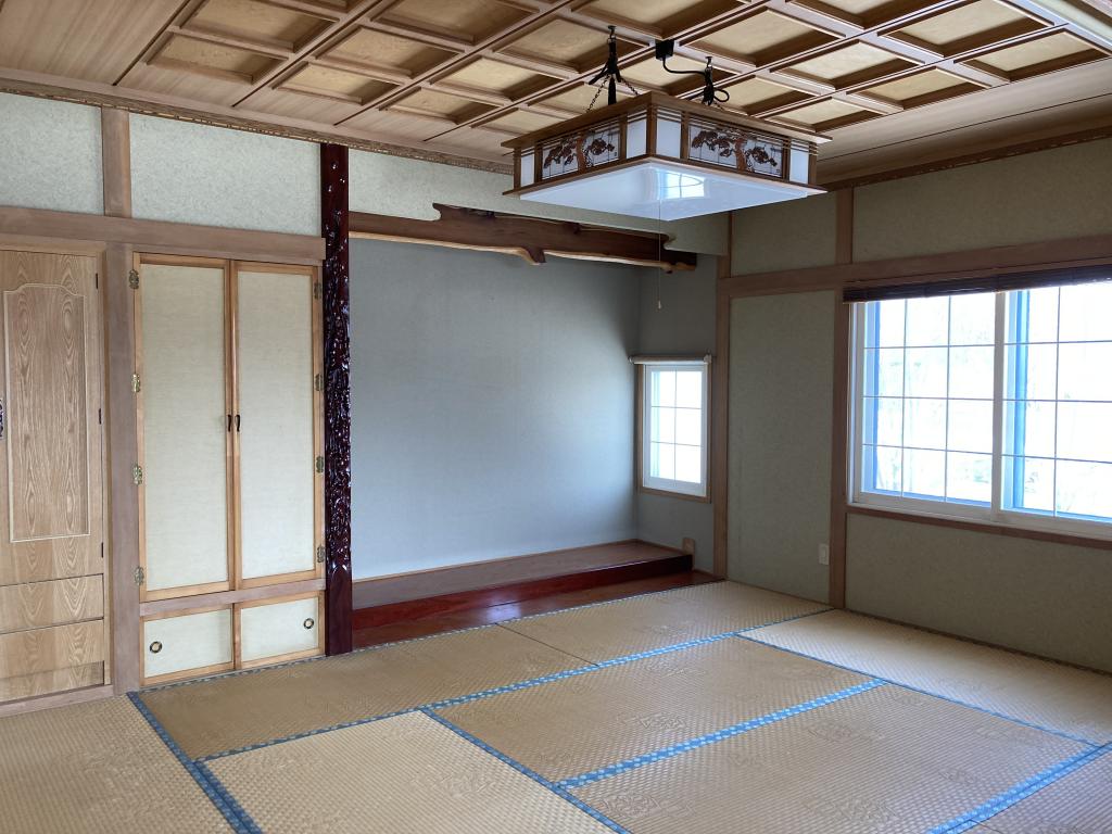 公園町１３番　戸建て 内観
