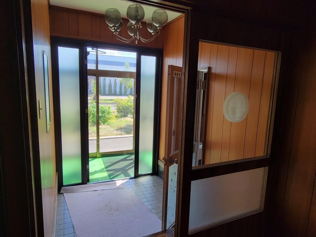 中古戸建　朝日町48番地265、48番地264 内観