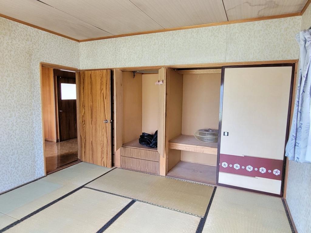 中古戸建　朝日町48番地265、48番地264 内観