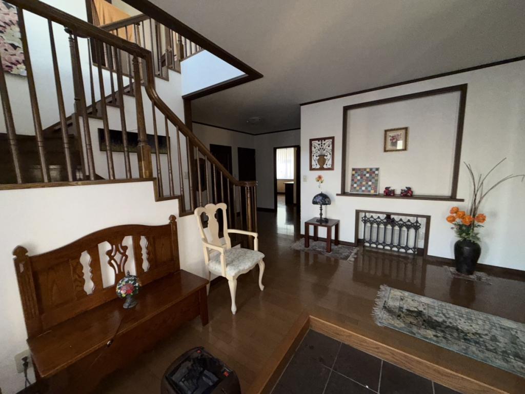 中古戸建　公園町152番地4 内観