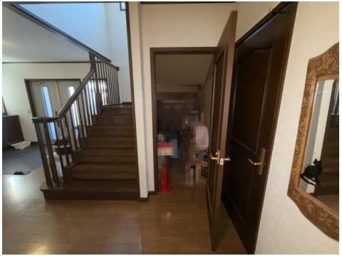 中古戸建　公園町152番地4 内観