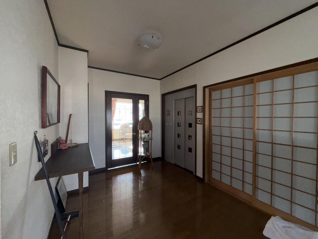 中古戸建　公園町152番地4 内観