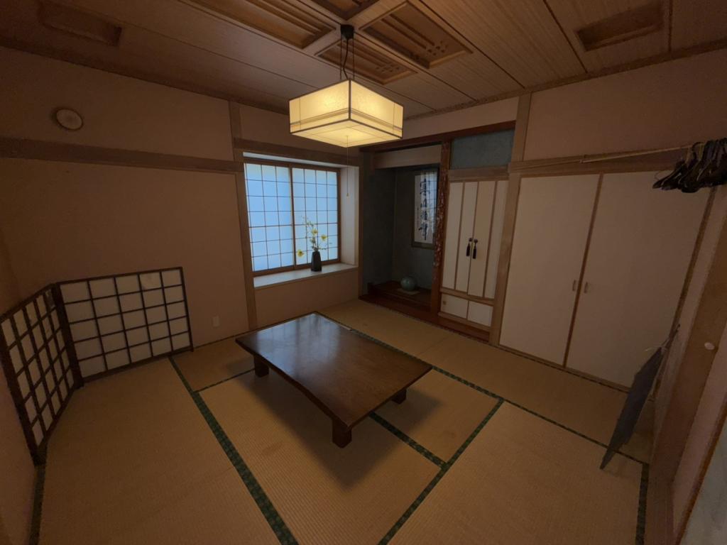 中古戸建　公園町152番地4 内観