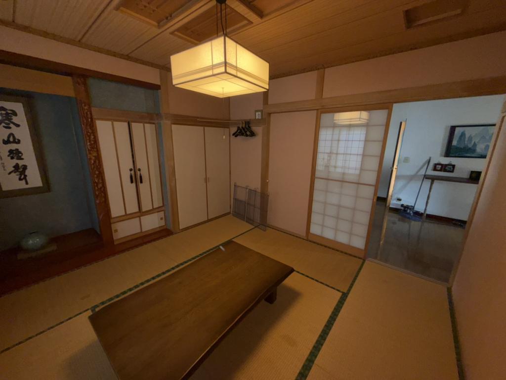 中古戸建　公園町152番地4 内観