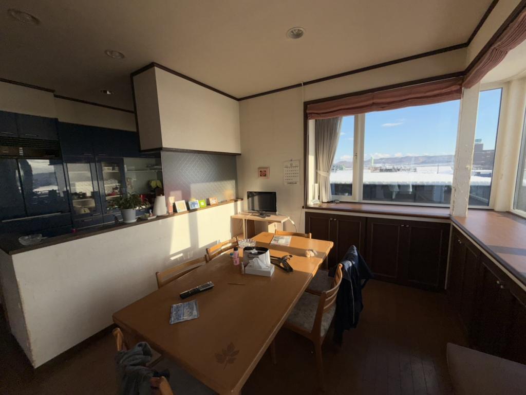 中古戸建　公園町152番地4 内観