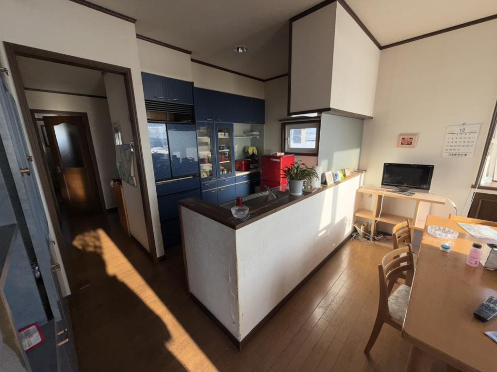 中古戸建　公園町152番地4 内観