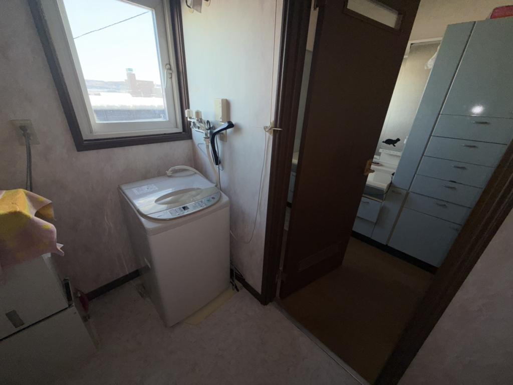 中古戸建　公園町152番地4 内観