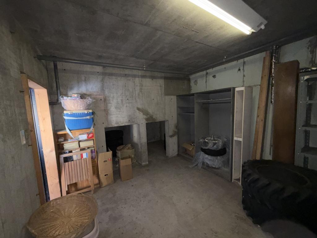 中古戸建　公園町152番地4 内観