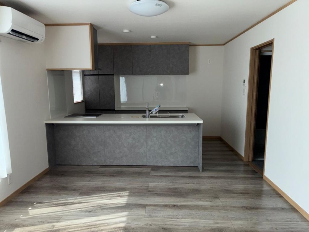 新築戸建　高栄東町４丁目10番地13 内観