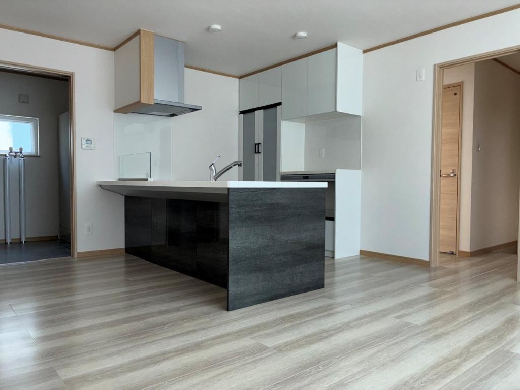 新築戸建　美山町南９丁目36番地28 内観