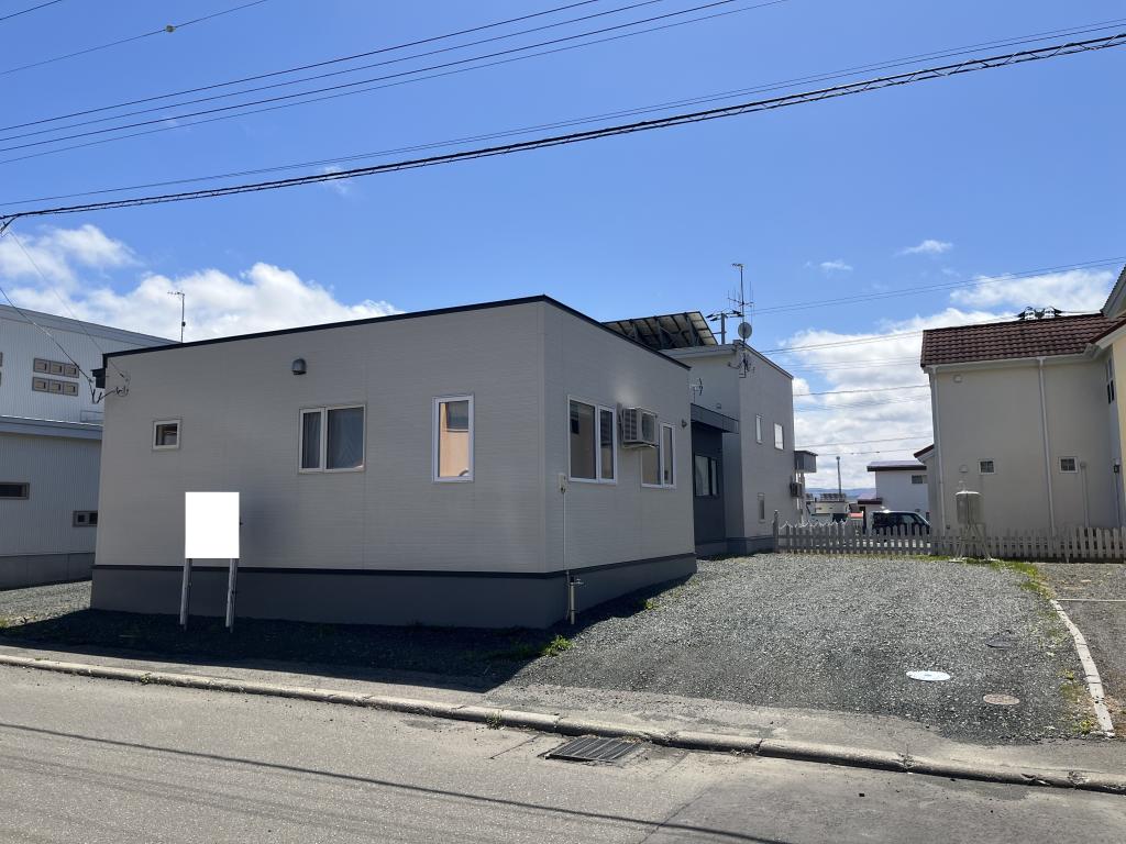 中央三輪３丁目５４８番２７　戸建て