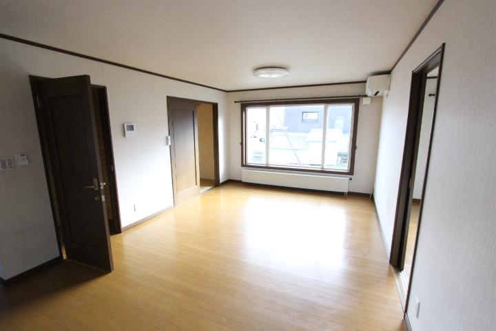 清見町７１番　戸建て 内観