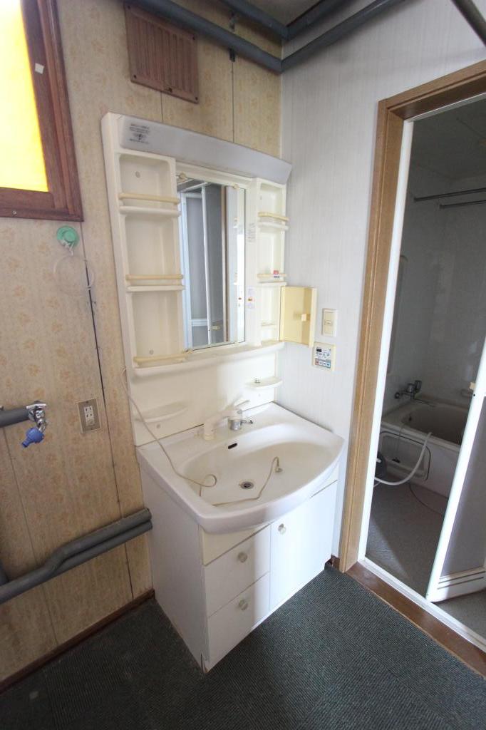 とん田西町２７４番　戸建て 内観