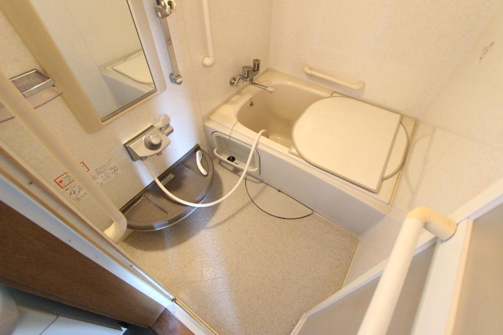 とん田西町２７４番　戸建て 内観