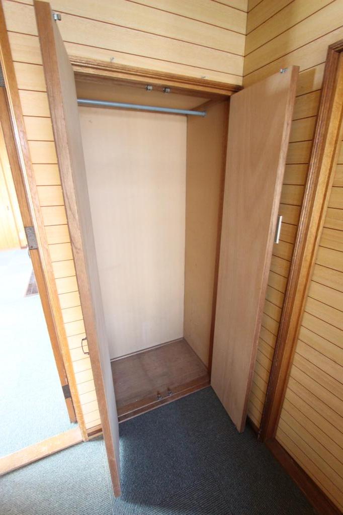 とん田西町２７４番　戸建て 内観