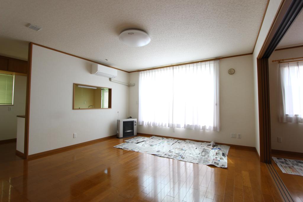 緑ヶ丘３丁目４５番　戸建て 内観