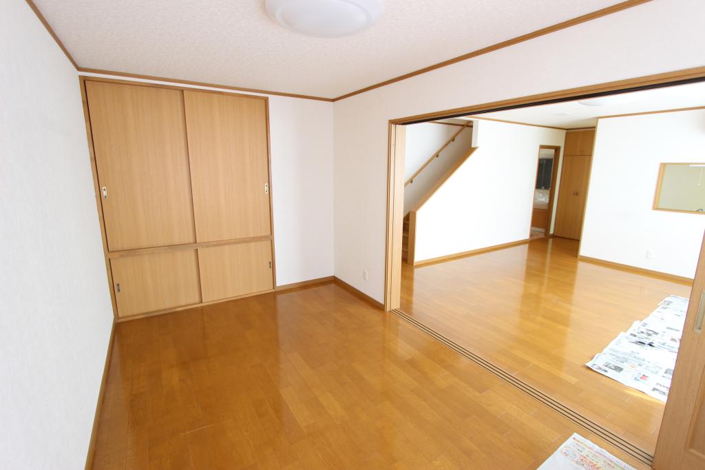 緑ヶ丘３丁目４５番　戸建て 内観