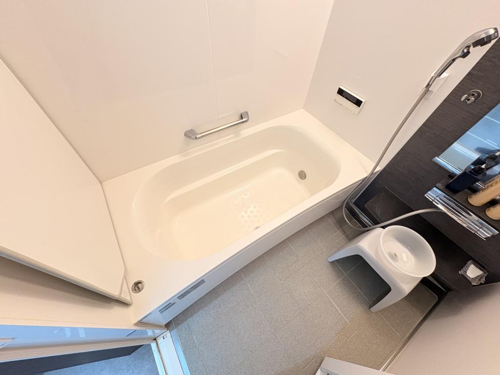 泉町４丁目１６９番　戸建て 内観