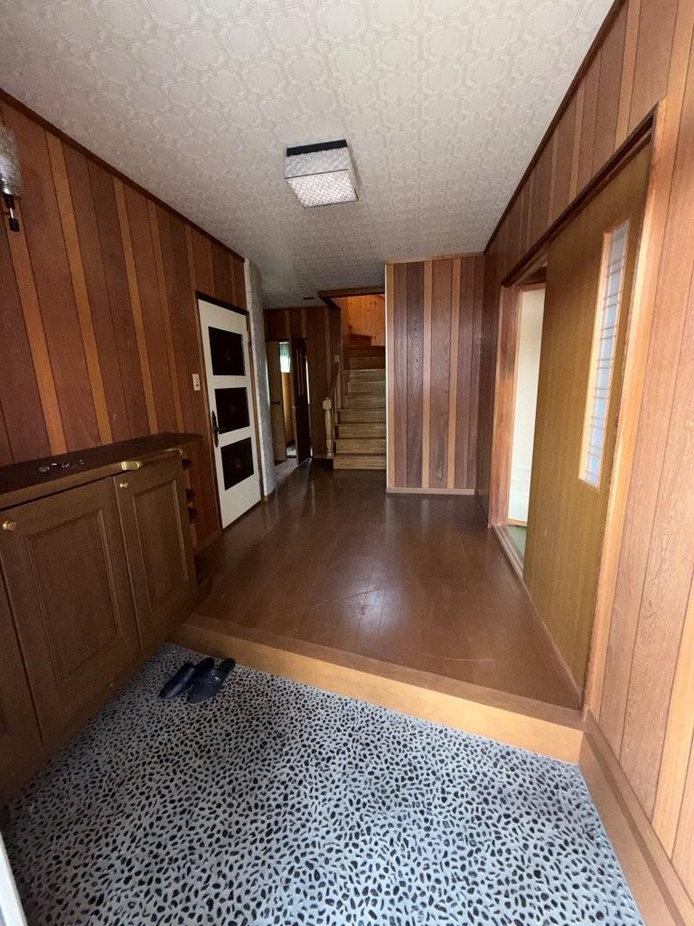中古戸建　高栄西町３丁目4番1号 内観
