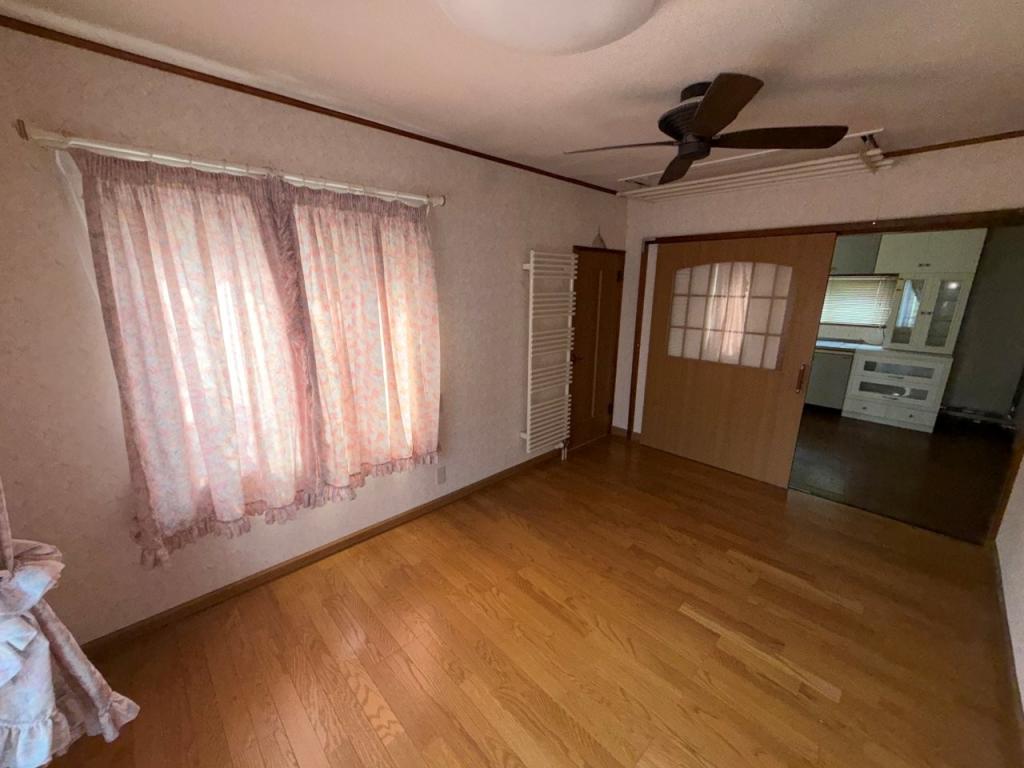 中古戸建　高栄西町３丁目4番1号 内観