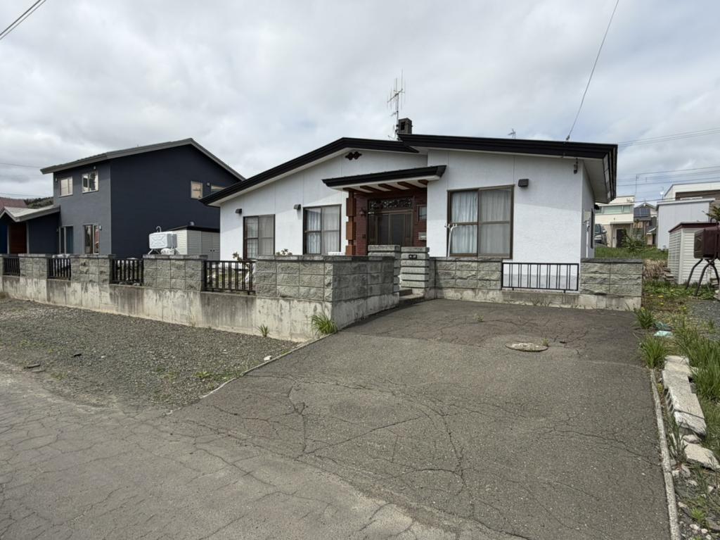 中古戸建　緑ケ丘１丁目25番4号 内観