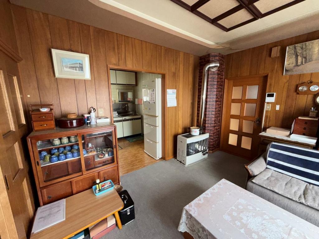 中古戸建　緑ケ丘１丁目25番4号 内観