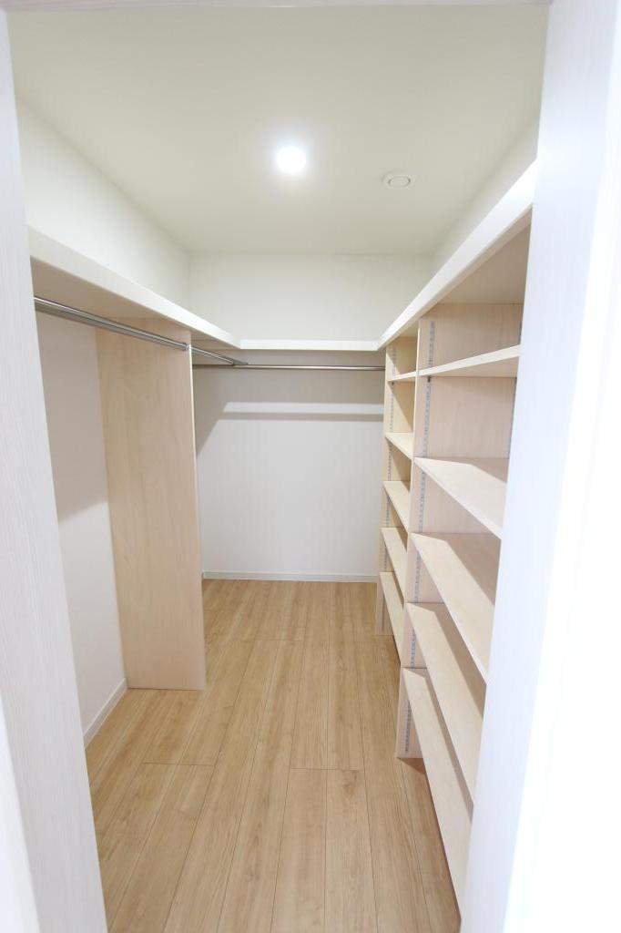 北央町１１０番　戸建て 内観