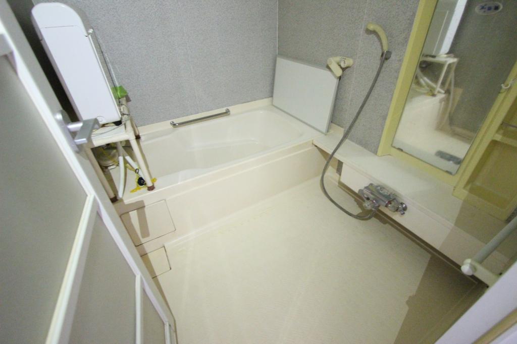 双葉町４丁目２２１番　戸建て 内観