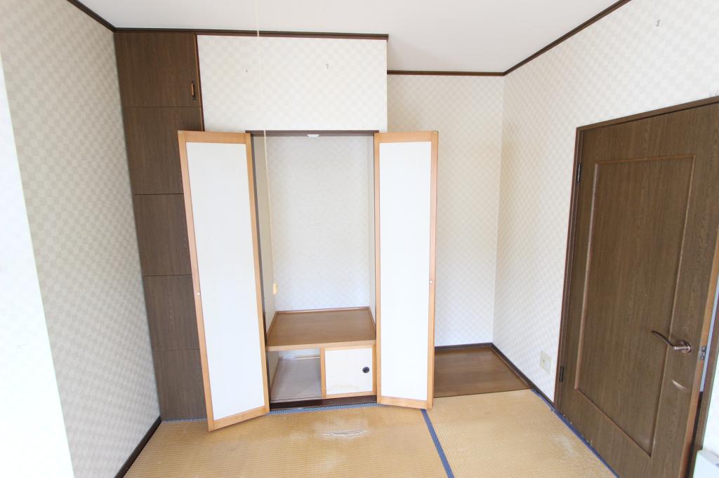 双葉町４丁目２２１番　戸建て 内観