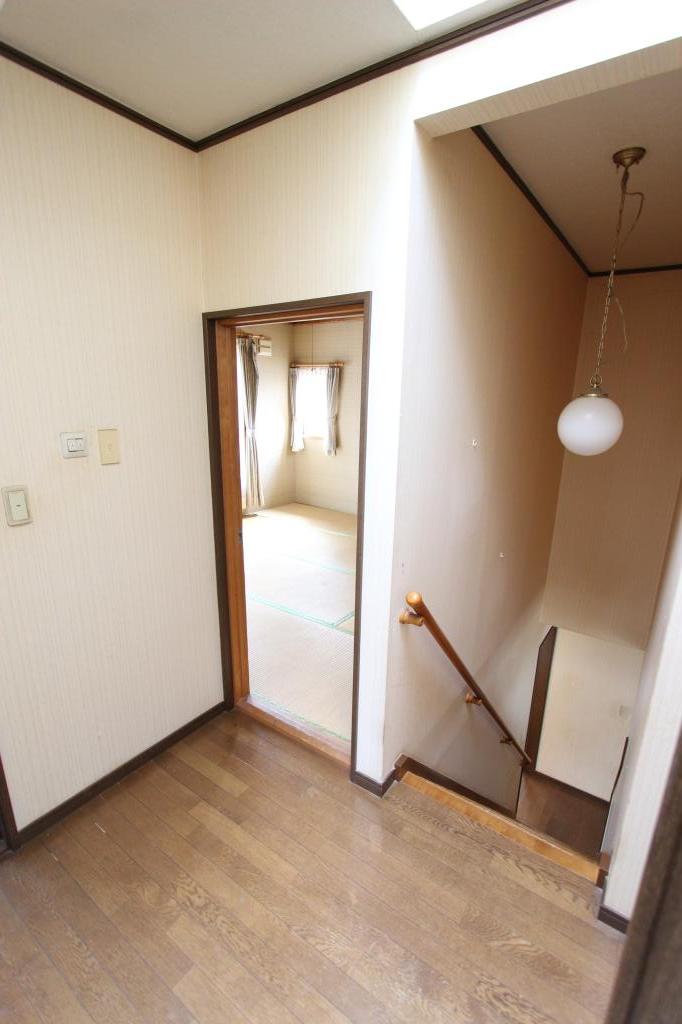 双葉町４丁目２２１番　戸建て 内観
