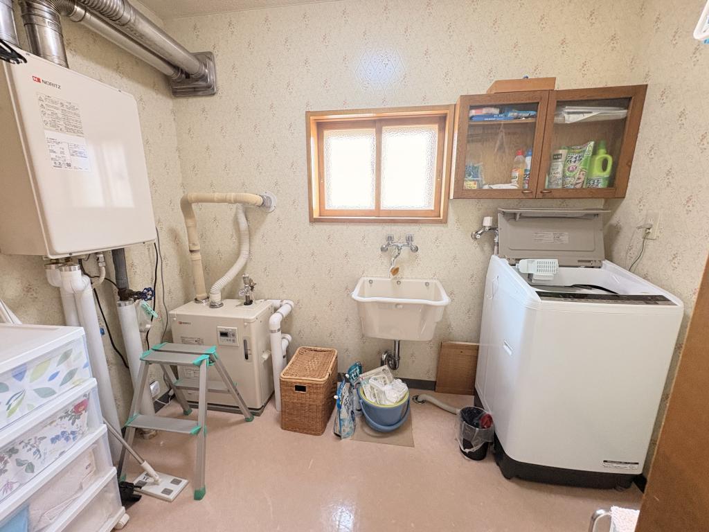 美山町南８丁目４５番　戸建て 内観
