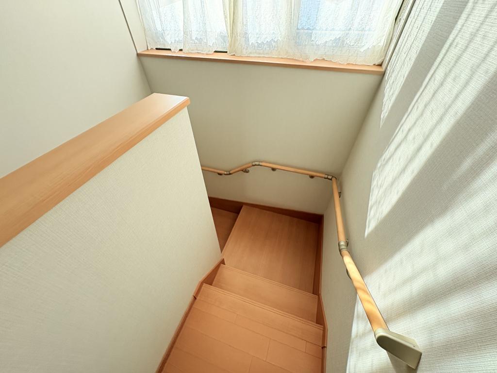 桜町５丁目３４番　戸建て 内観