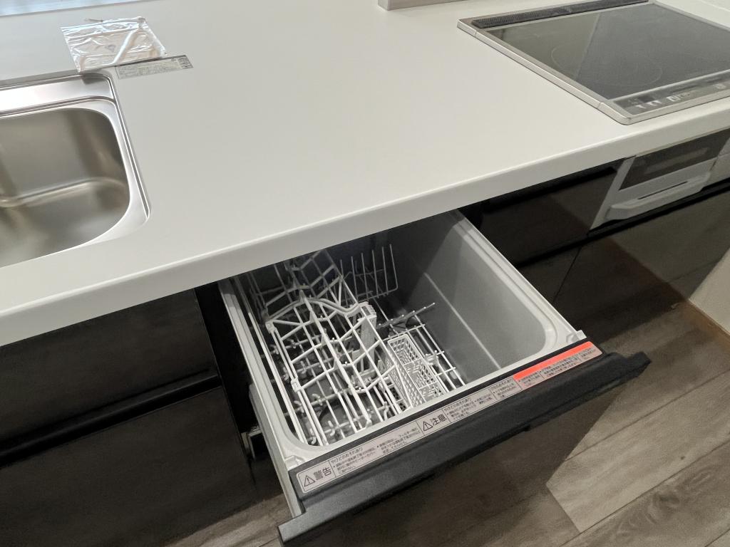 北央町１１０番　戸建て 内観