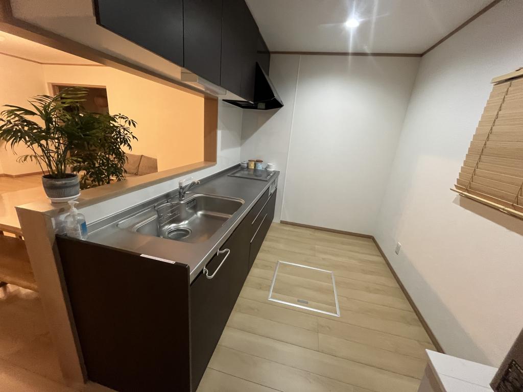 小泉２４４番　戸建て 内観