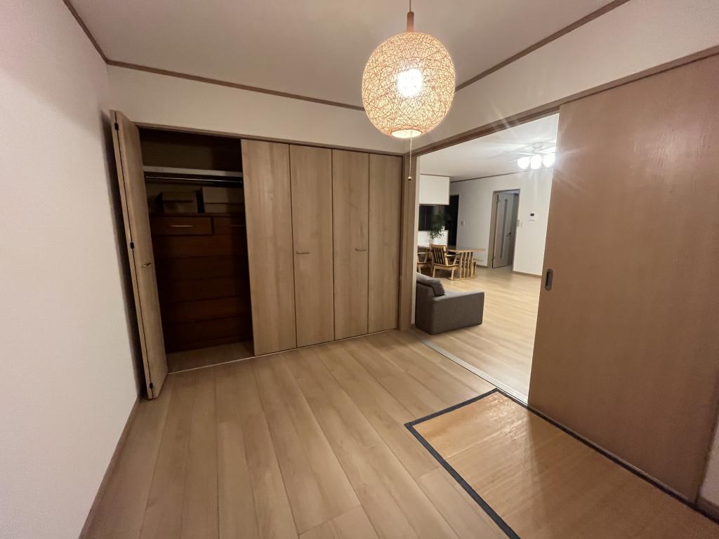 小泉２４４番　戸建て 内観