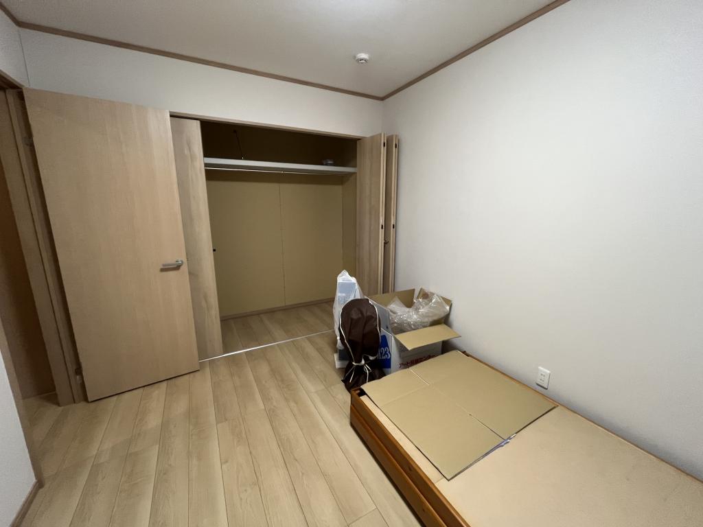 小泉２４４番　戸建て 内観