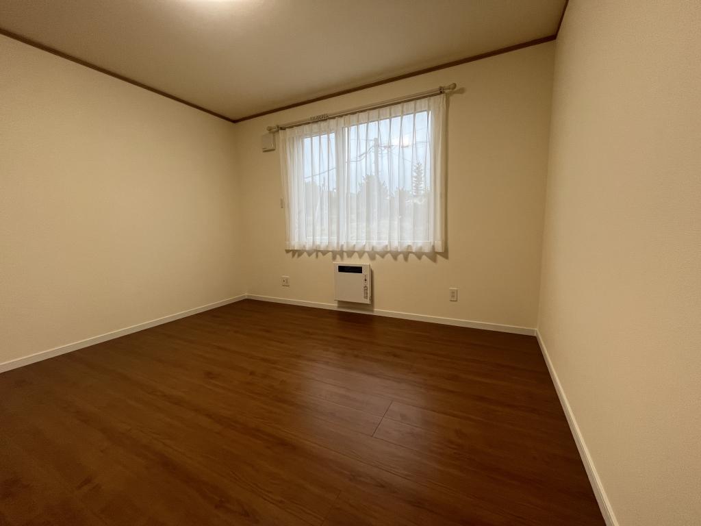 小泉６７５番　戸建て 内観
