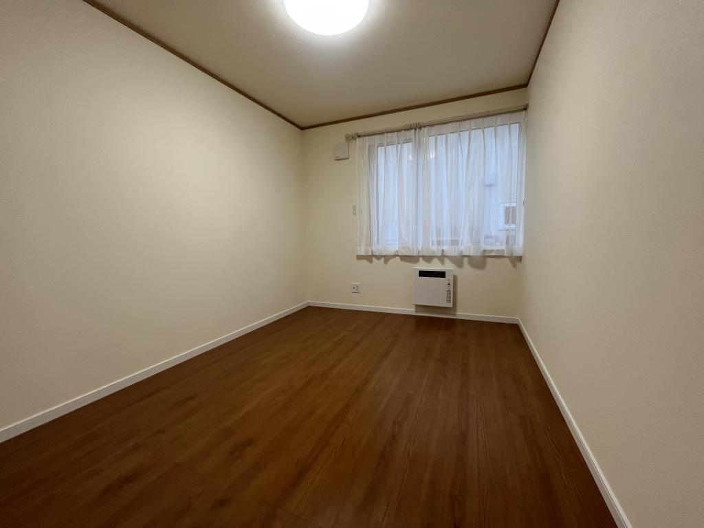 小泉６７５番　戸建て 内観