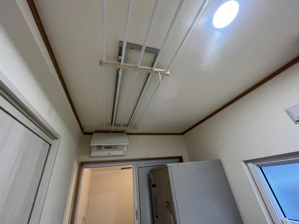 小泉６７５番　戸建て 内観