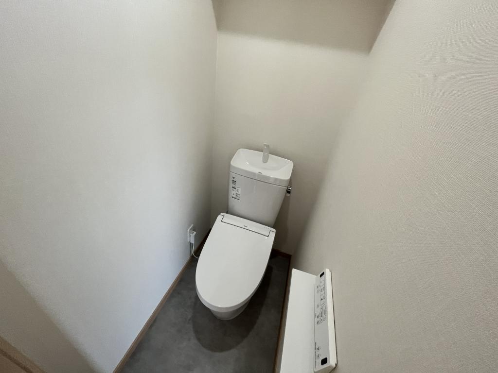 美山町南９丁目３６番　戸建て 内観