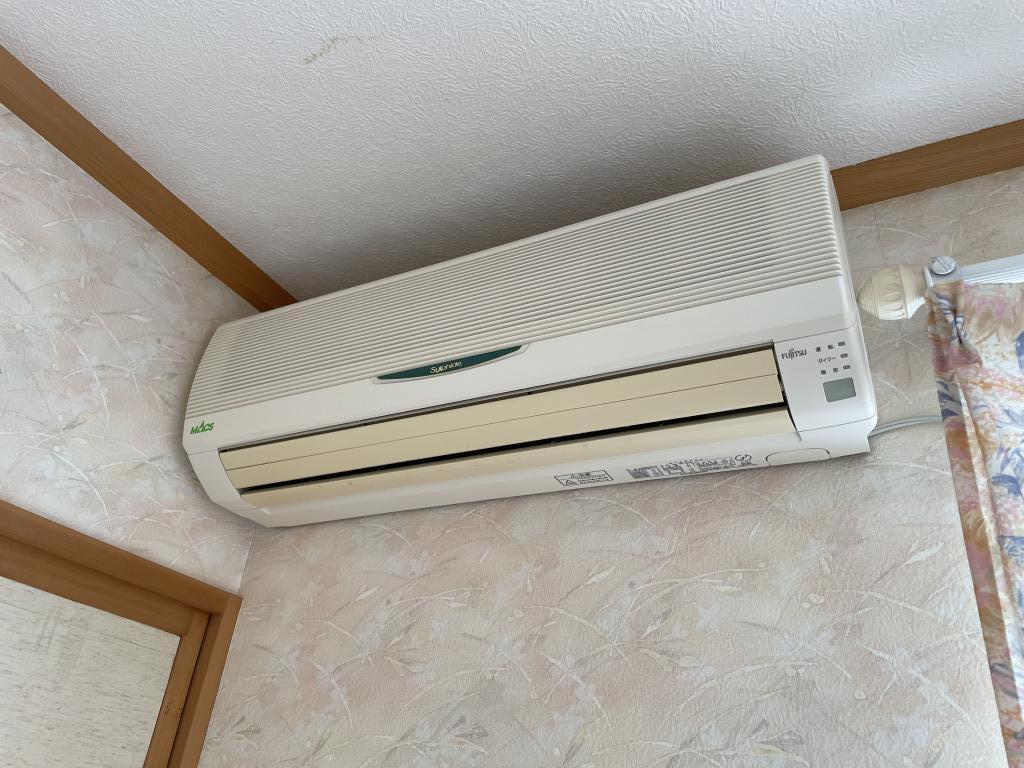 高栄西町３丁目１８３番　戸建て 内観